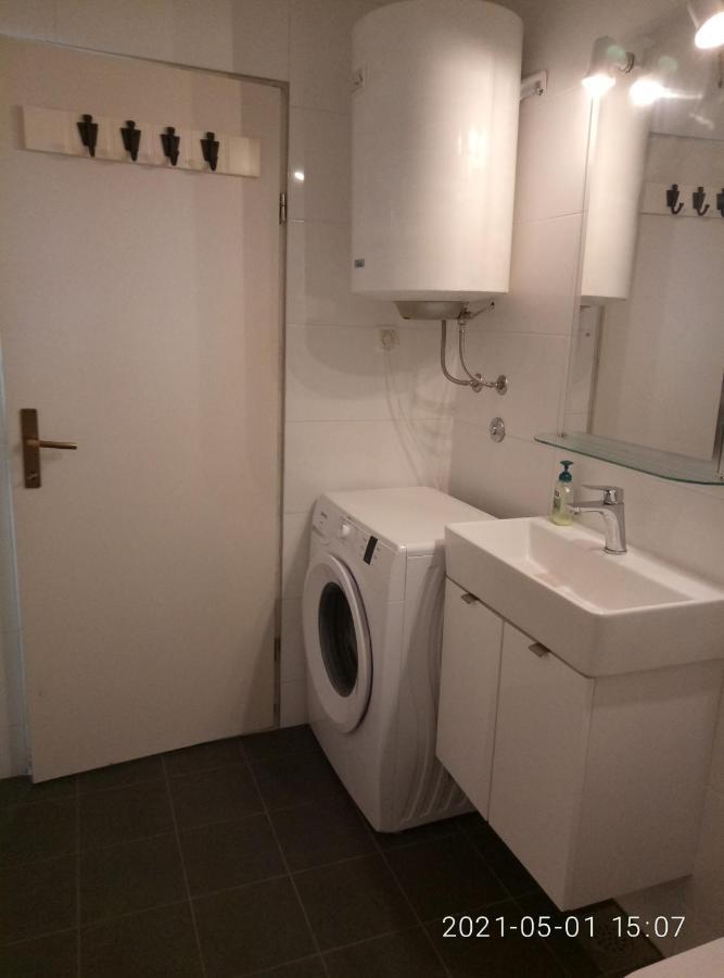 Apartman Vivian พูลา ภายนอก รูปภาพ