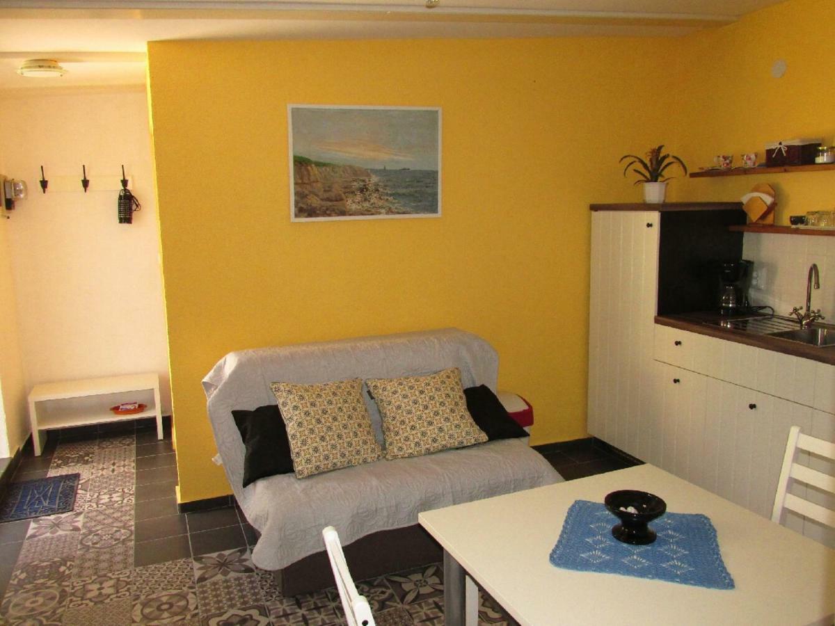 Apartman Vivian พูลา ภายนอก รูปภาพ